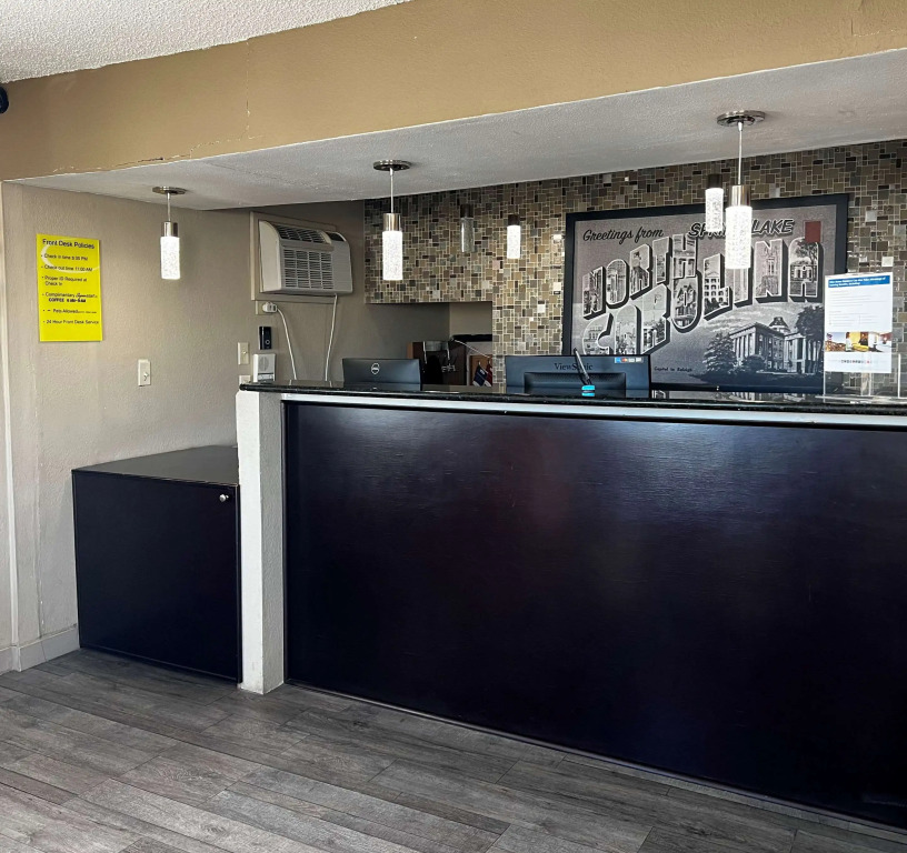 Econo Lodge Spring Lake near Fort Bragg