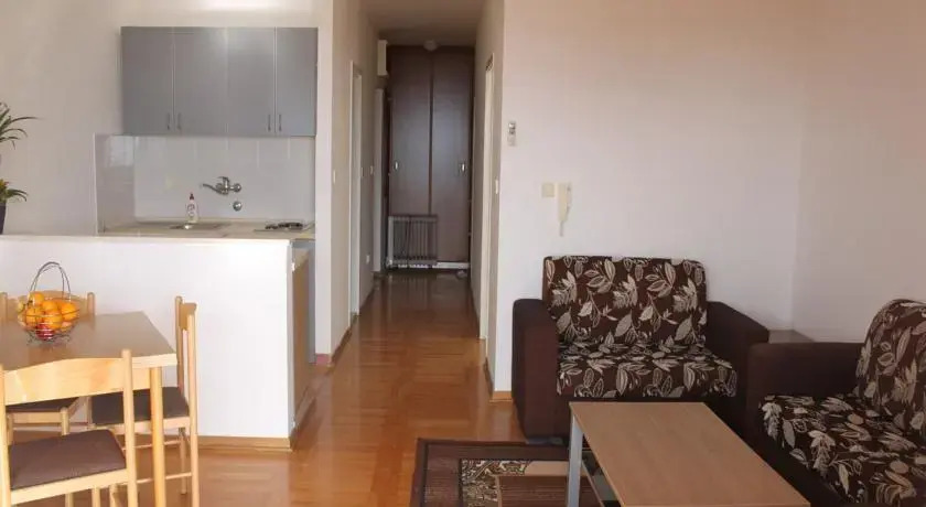 Mali Milocer Apartments