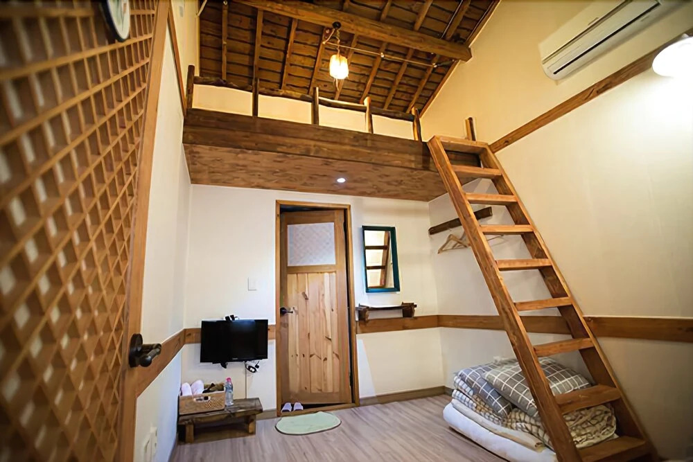 Jeongju Star World Pension