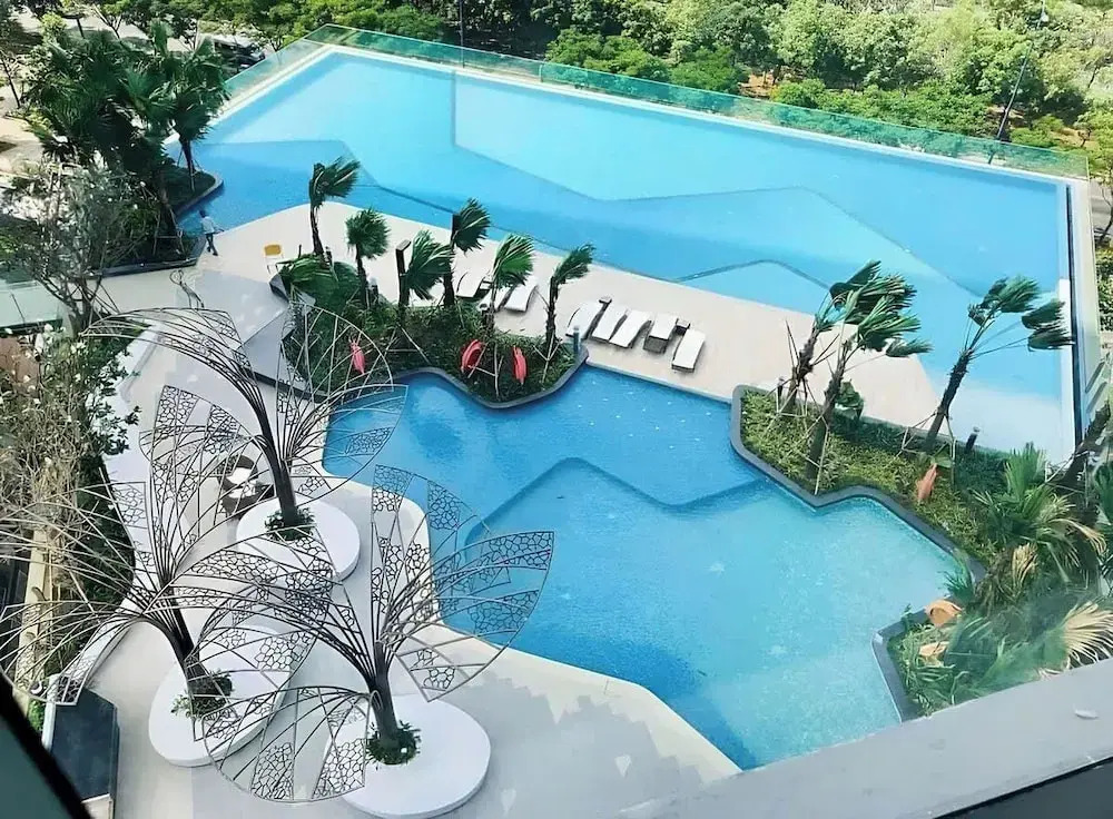 The Sun Avenue Riverside Apartments in District 2