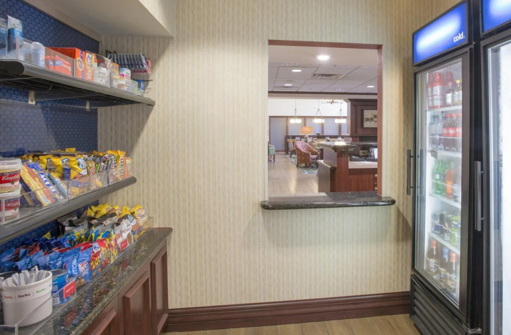 Hampton Inn & Suites Cincinnati-Union Centre