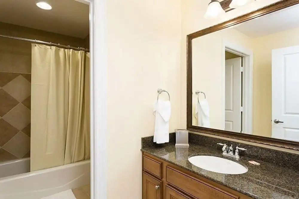 Condo Hertitage Crossing Modern Delight 3 Bedroom Reunion