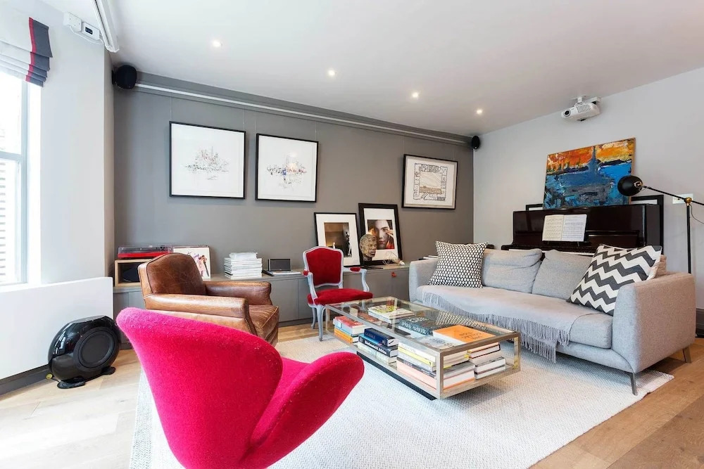 Notting Hill Oasis