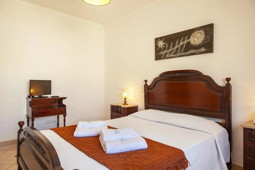 FF 03 - Bedroom 3 in Sea Breeze Guesthouse