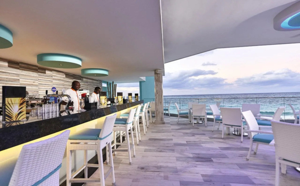 Riu Palace Paradise Island
