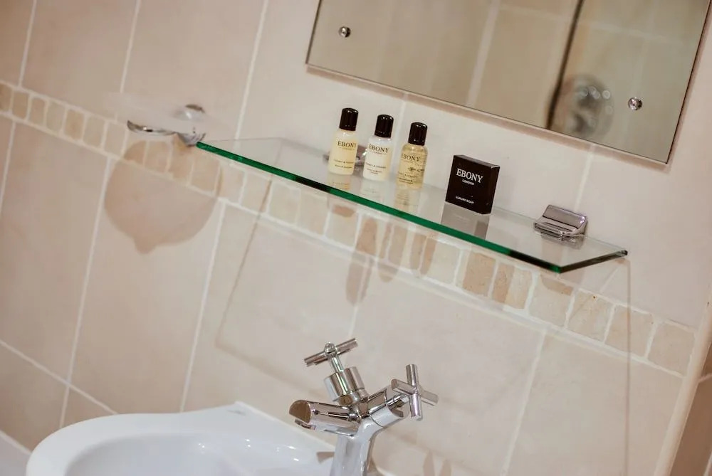 Base Serviced Apartments - Cumberland Apartments