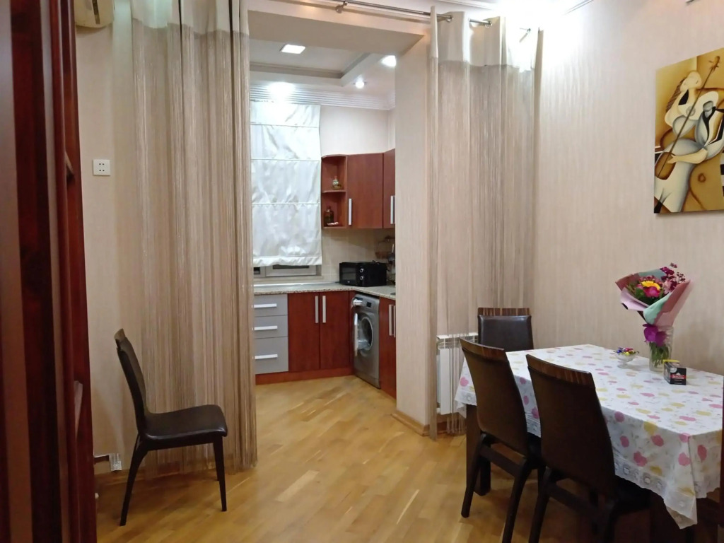 My sweet home on Gadzhibekova 105-119