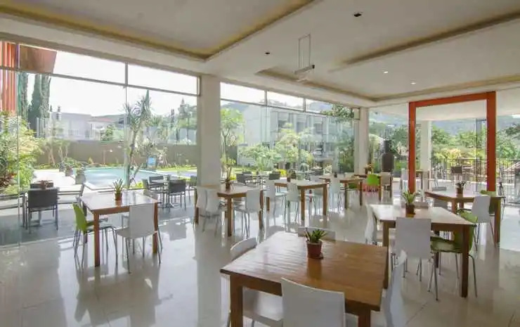 Aster Hotel & Restaurant