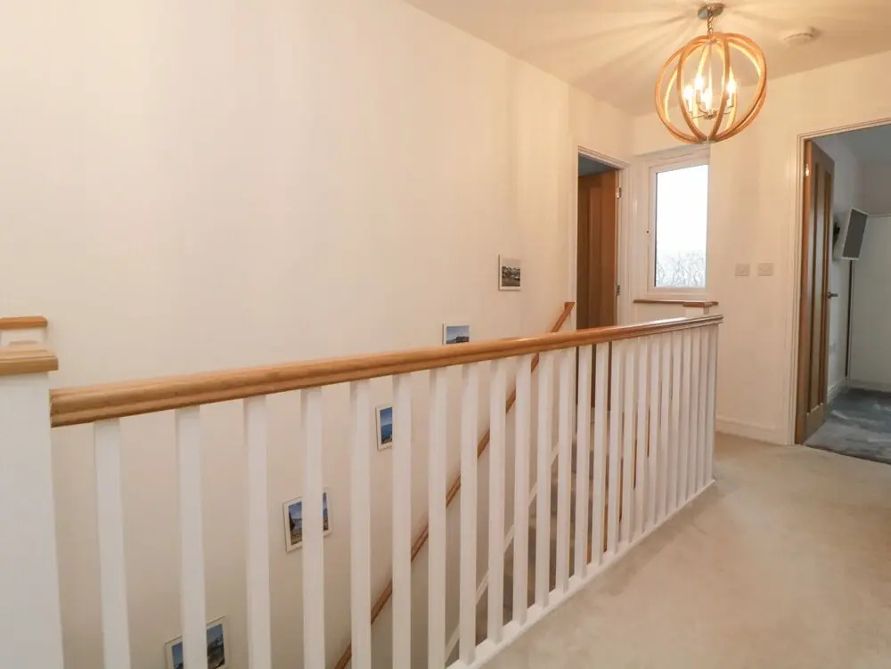 2 White Rock Court