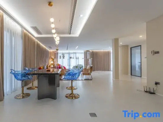 TML-4 bedroom 6 bathroom villa in Pattaya city (private KTV room + pool)