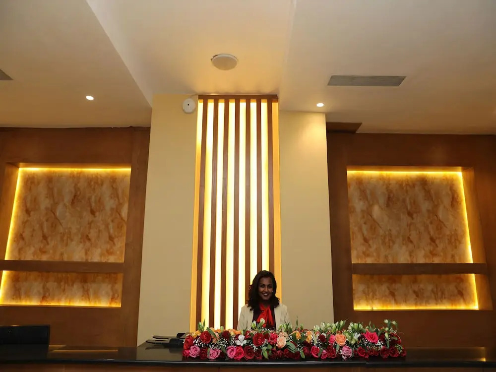 Kenenisa.. Oasis International Hotel