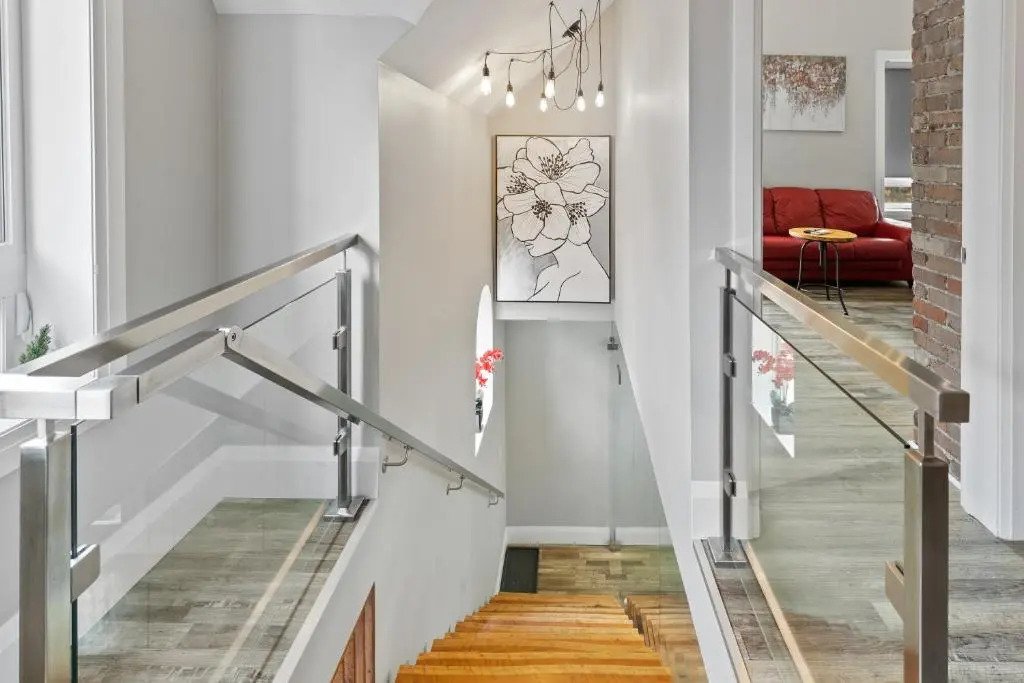 ENTIRE 1 BEDROOM APARTMENT ACROSS FROM GOOGLE - br5