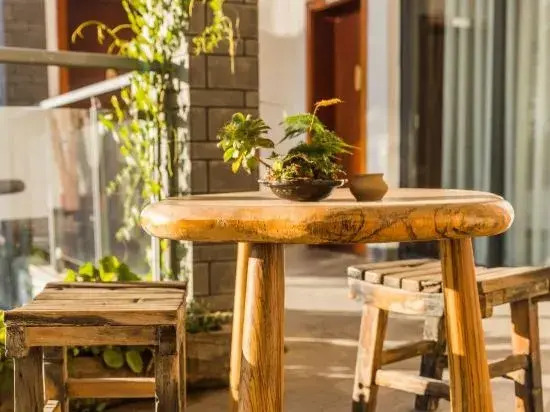 Longkan Yunding Courtyard Hotel