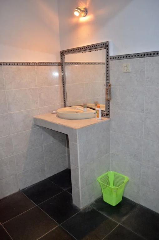 Blue Whale Guesthouse