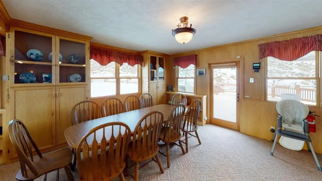Dog Friendly Elk Ridge with Hot Tub by AAA Red Lodge Rentals