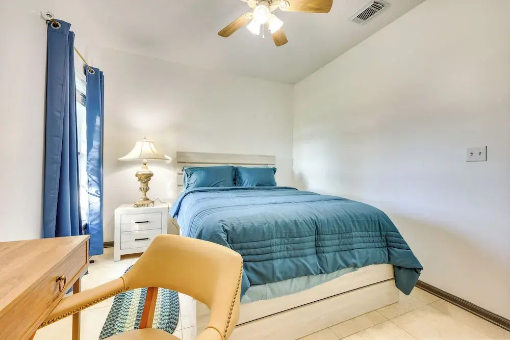7 Mi to Dtwn Jacksonville: Riverfront Home w/ Deck
