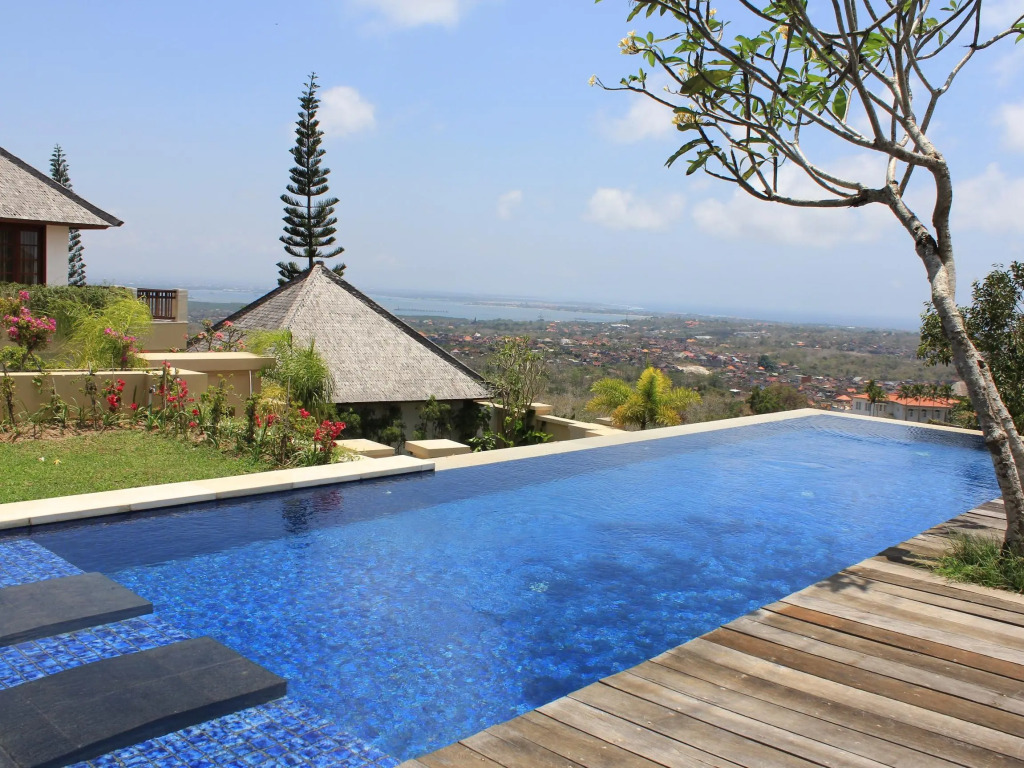 Sun Island Suites