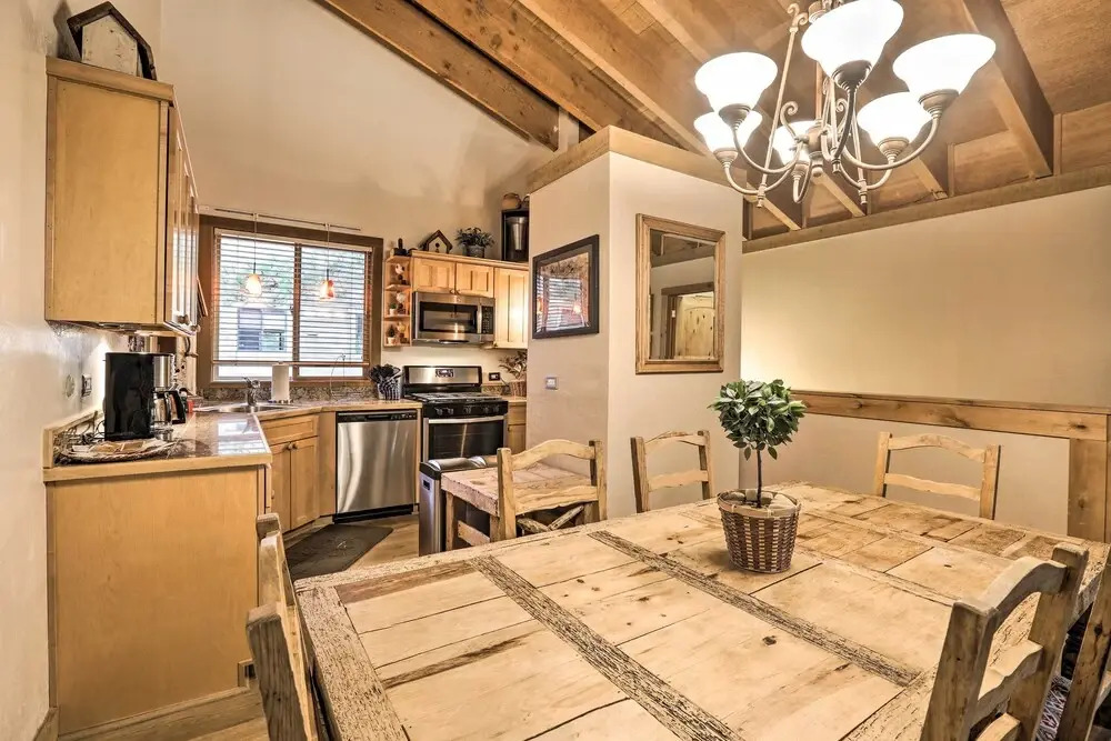 1 Mi to Northstar California: Truckee Townhome!