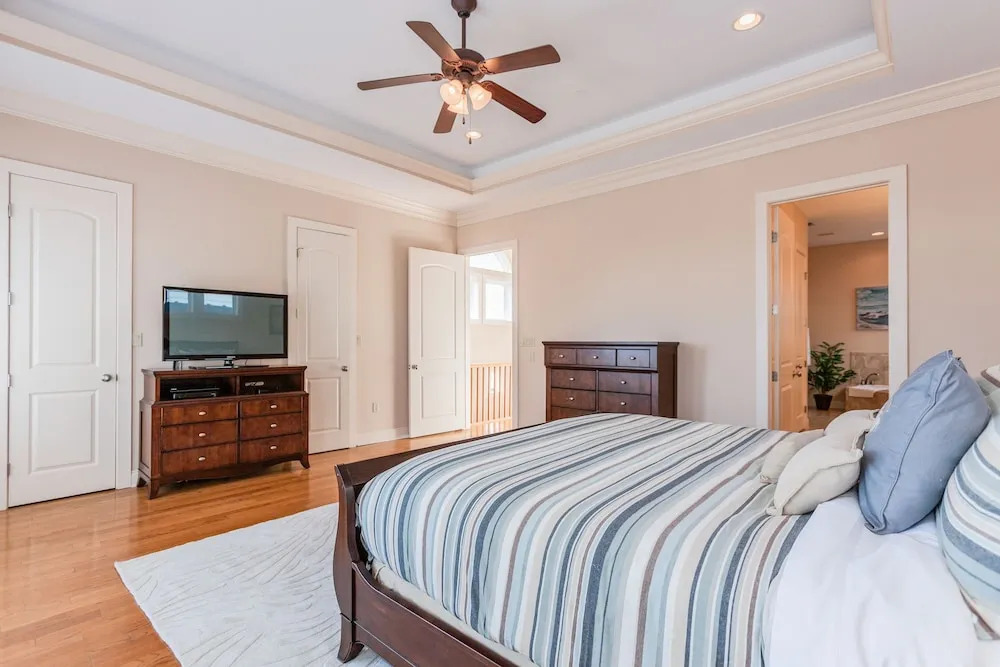 6240 Thomas Drive Townhouse 4 Bedrooms 4 Bathrooms Townhouse