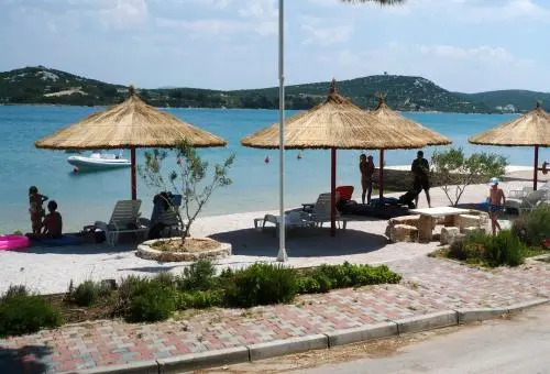 Apartment Obala Petra Kresimira Iv