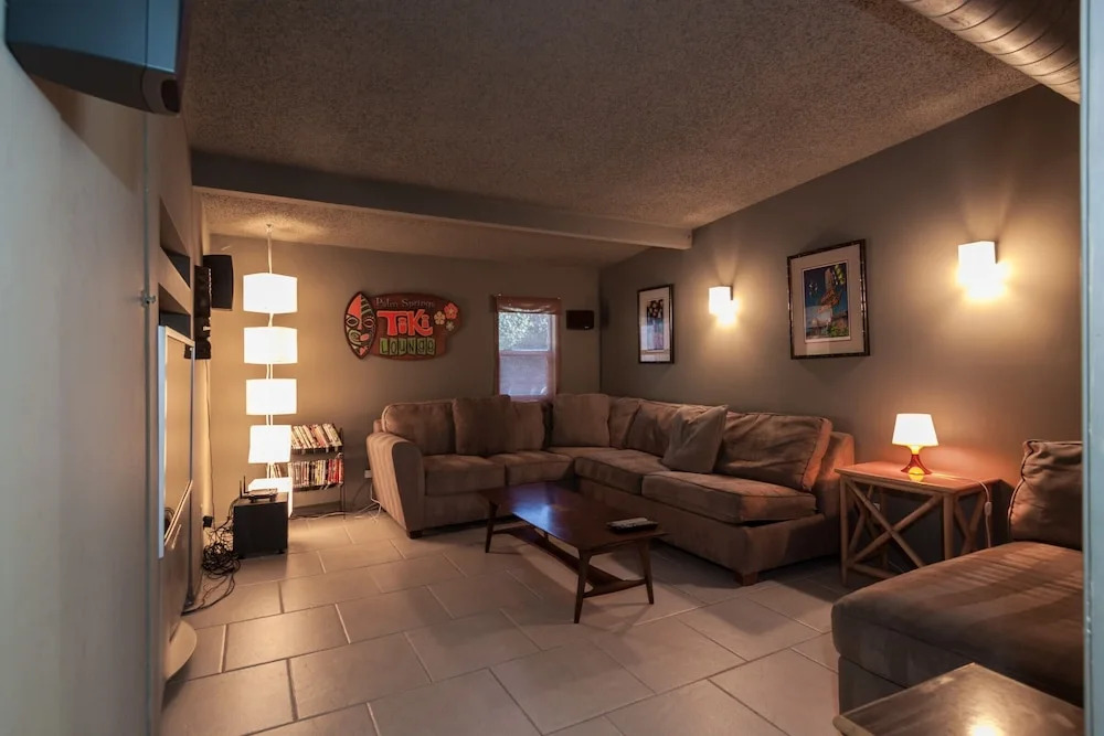 3BR 3BA Stylish House with Pool Palm Springs by RedAwning