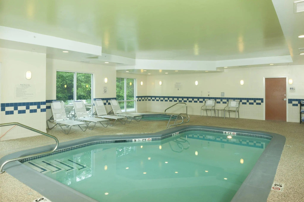 Fairfield Inn & Suites by Marriott Brunswick Freeport