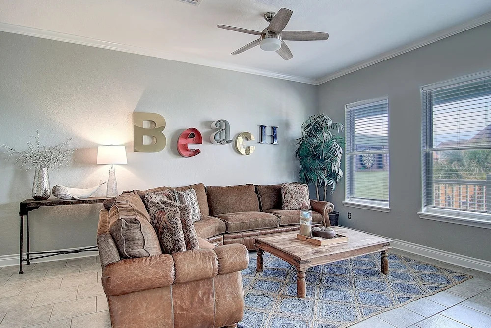 Livin' On Island Time Shtd2 4 Bedrooms 2 Bathrooms Townhouse