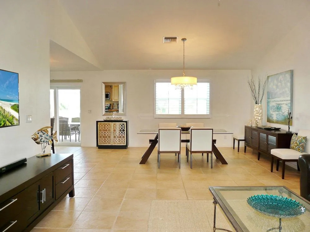 152 Shorecrest Court
