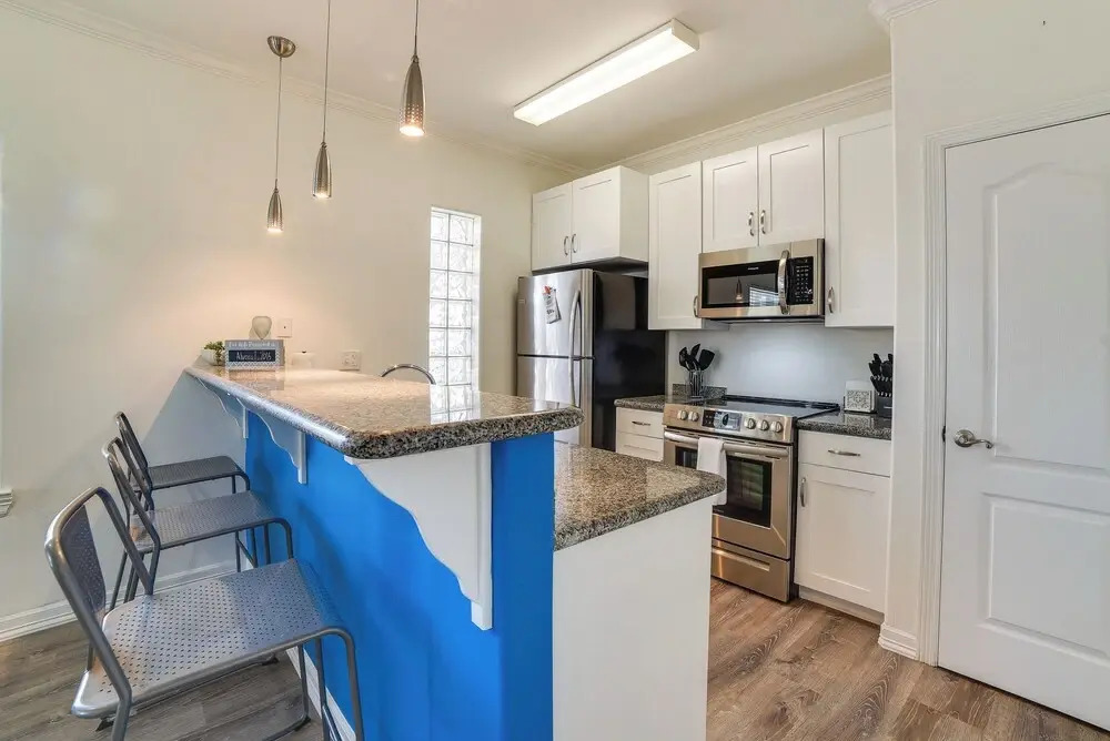 Modern Island Condo w/ Pool: Steps to the Beach!