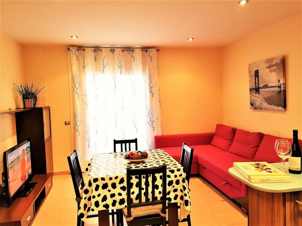 Lloret Beach Apartments