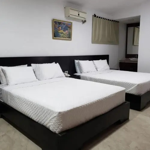 Terra Luna Lodge