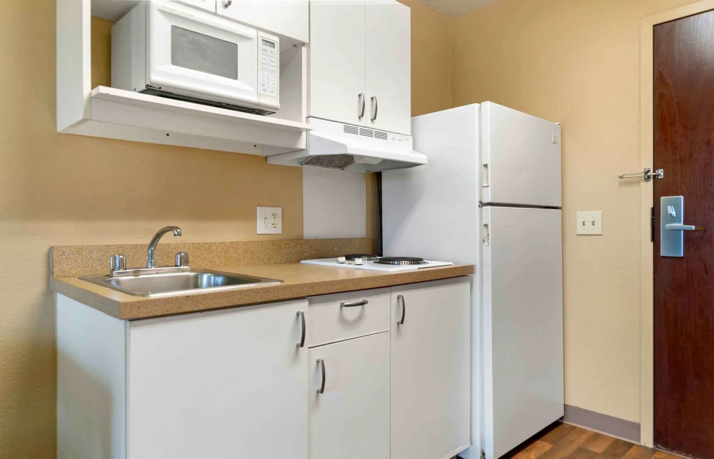 Extended Stay America Select Suites - Detroit - Farmington Hills