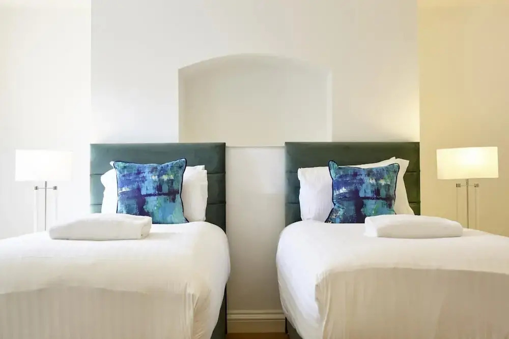 Redcliffe Parade Apartment - No 1