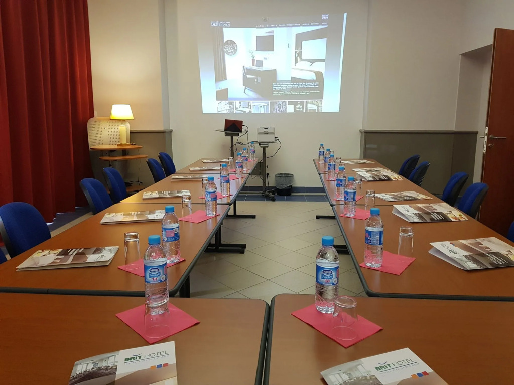 Brit Hotel de Grignan Vichy