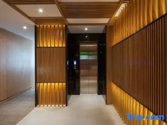 Designer S Hotel
