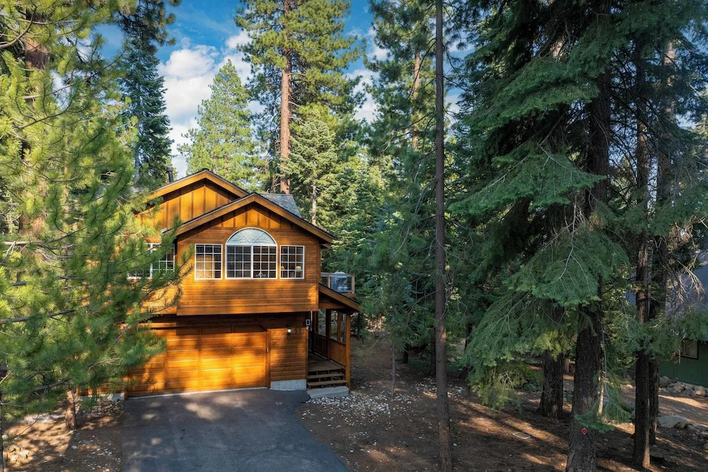 Tahoe Vista by Avantstay Central Location + Patio
