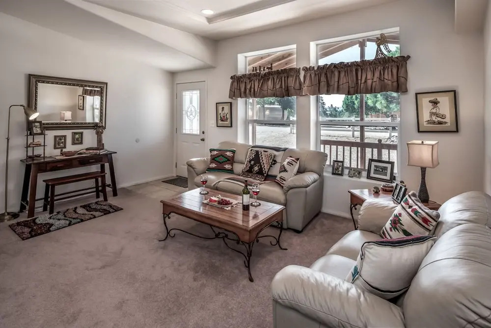Mountain Top Ranch - Three Bedroom House