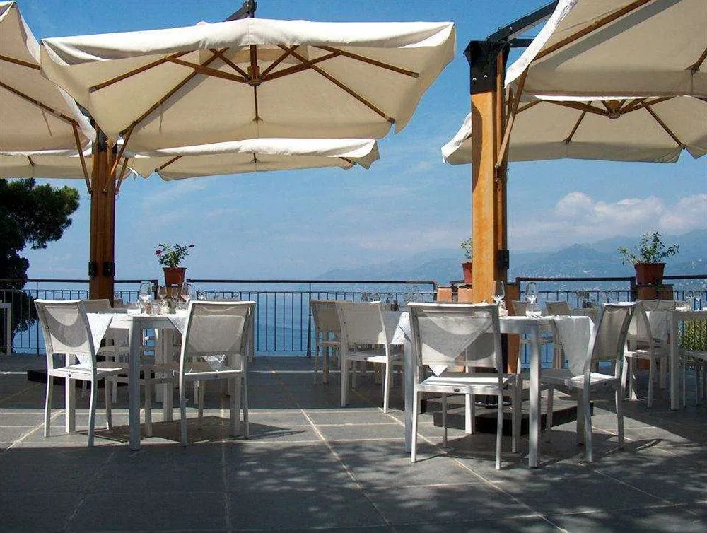 Stella Maris Resort