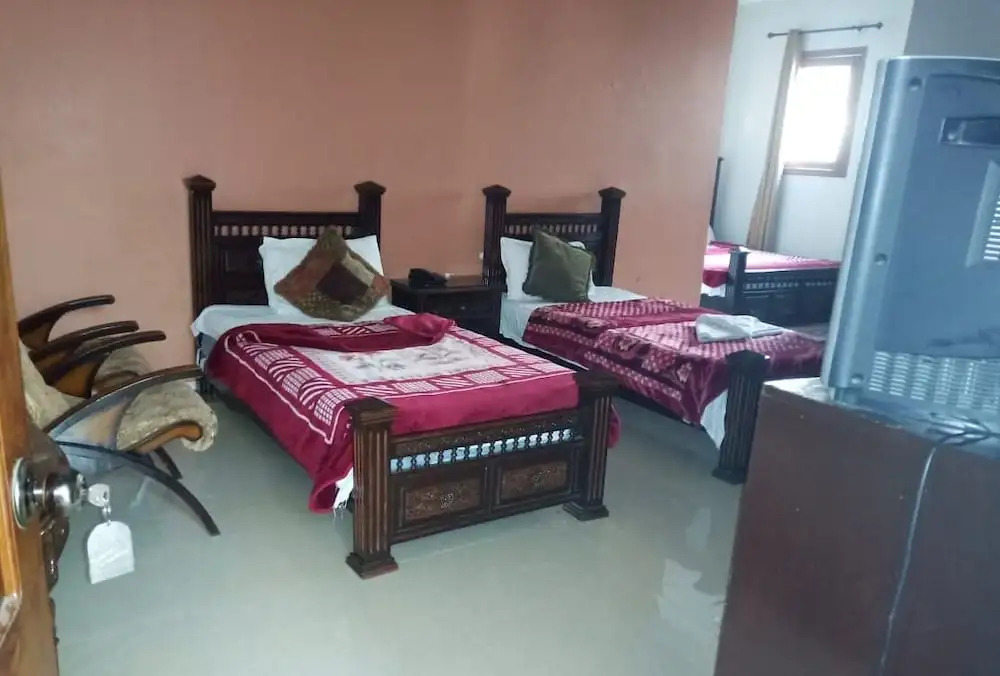 Hotel Orash Lodges