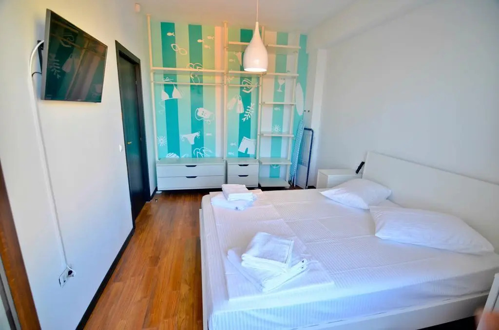 Summerland Happy Blue Apartments