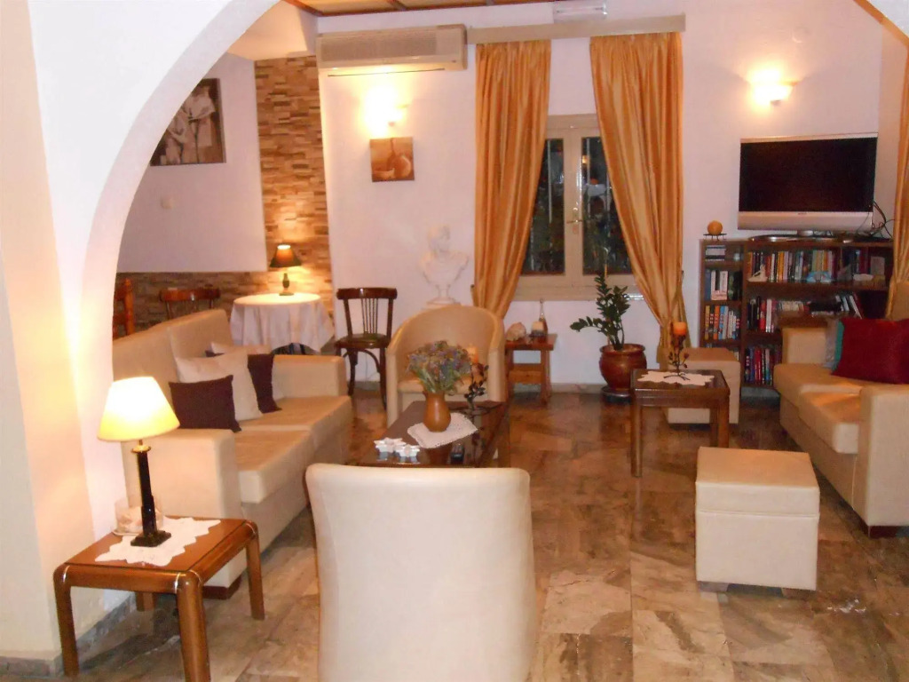 Voula Hotel