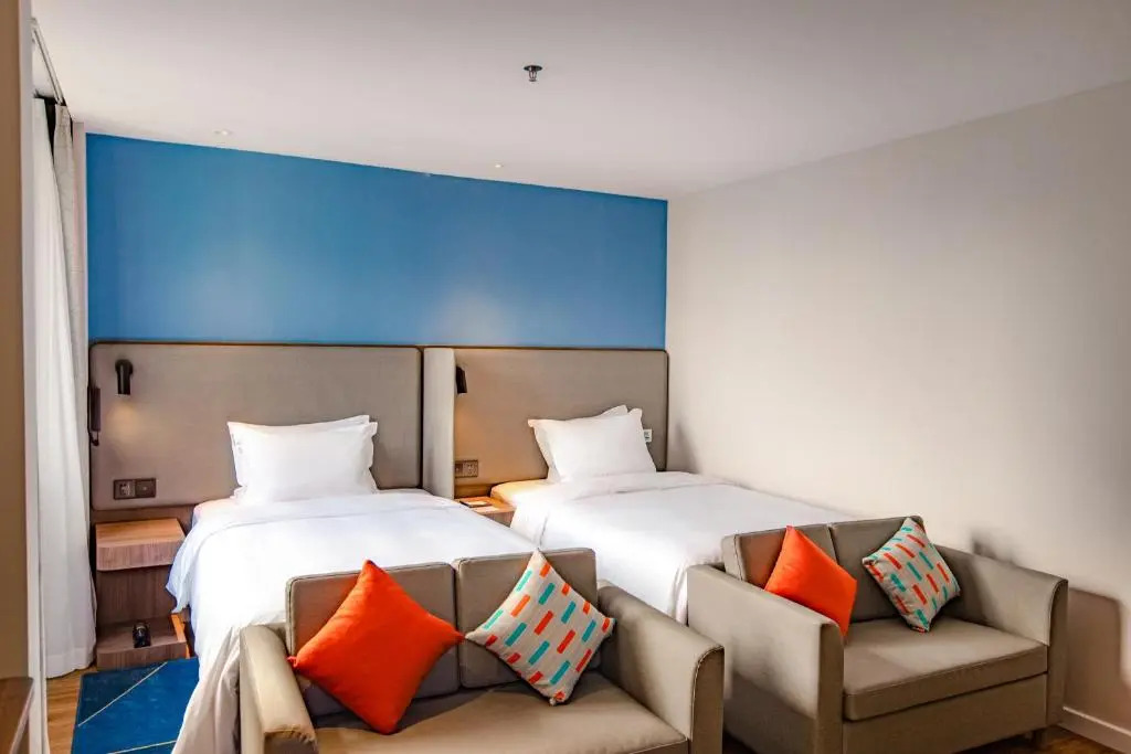 Holiday Inn Express Shantou City Center