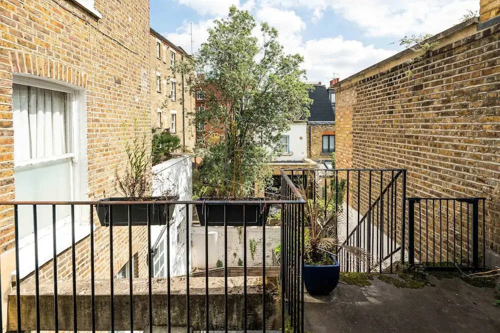 Elegant And Peaceful 2Bd Apt - Barons Court/London