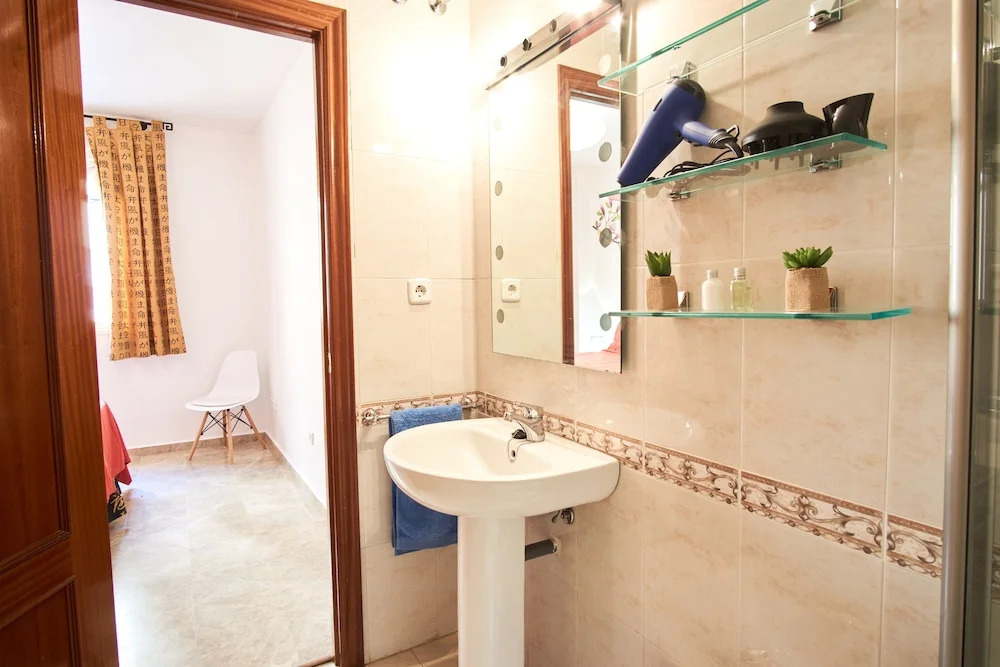 Charming Apt. with parking in Sevilla center