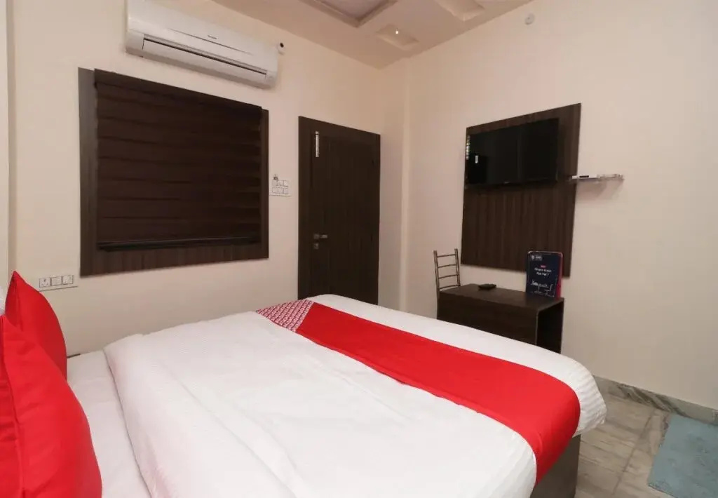 Hotel Royal Palace By OYO Rooms