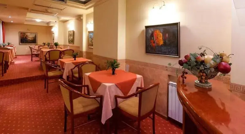 G Hotels