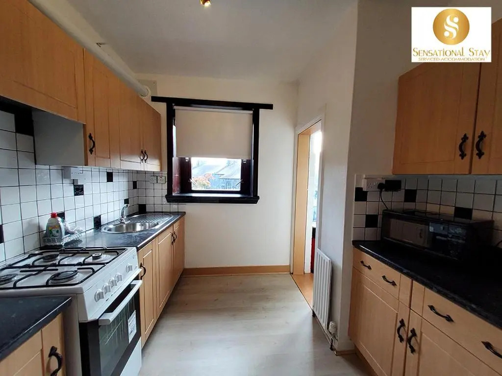4 Bedroom Apt at Sensational Stay Serviced Accommodation Aberdeen - Roslin Street