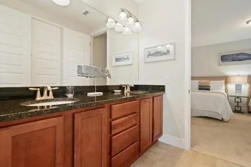 Eight Bedrooms with Pool & Spa 481