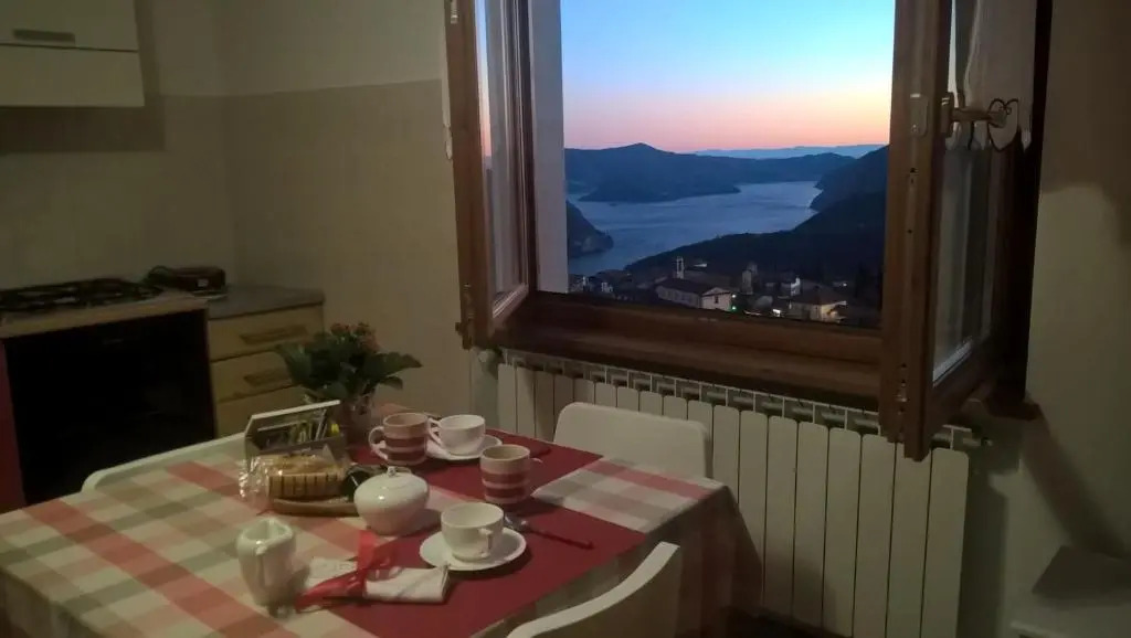 Home Iseo Lake