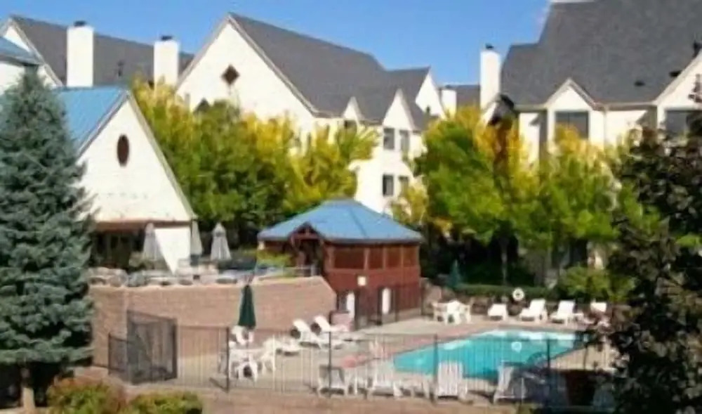 The Commons Hotel & Suites - Denver Tech Center